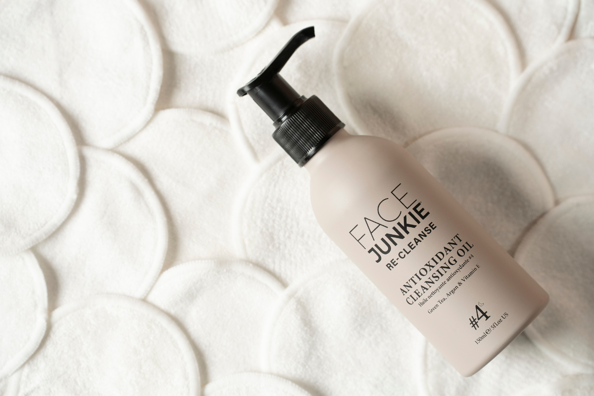 3 Ways to Use Our Cleansing Oil (It’s Not Just for Makeup!)
