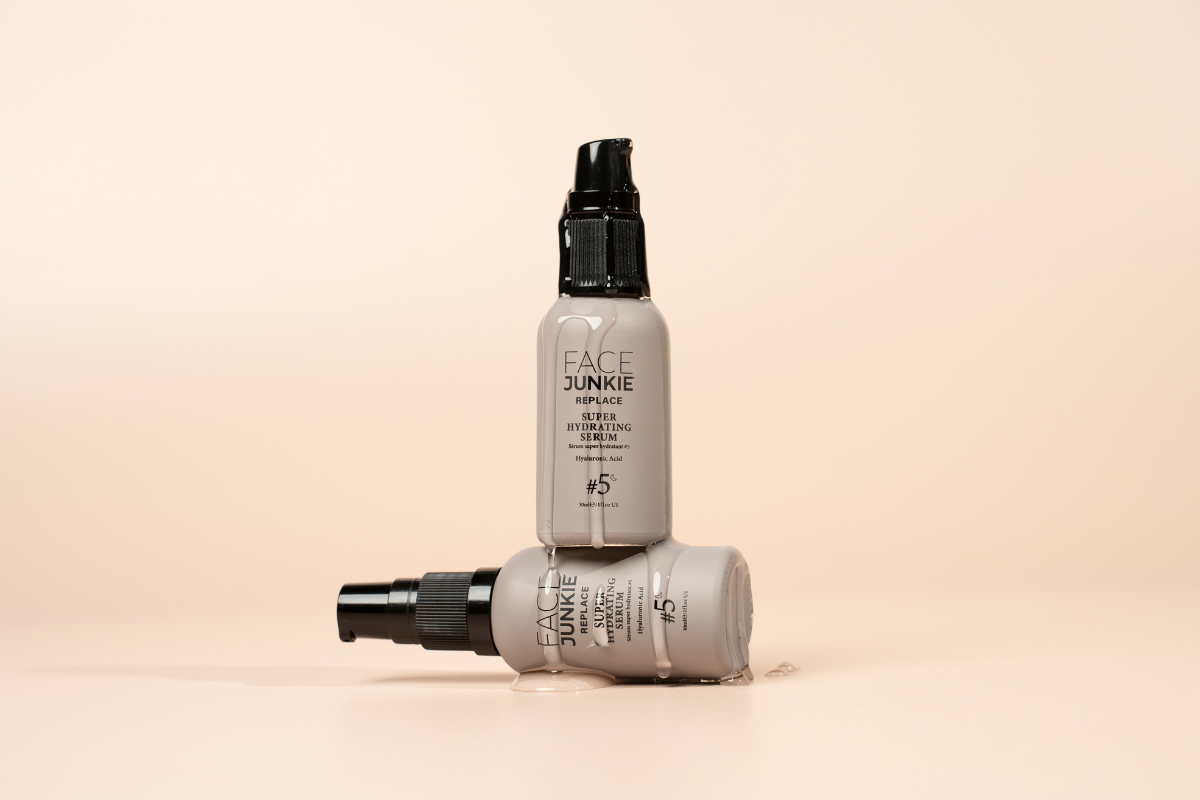 What Exactly Does Hyaluronic Acid Do? (And Why Your Skin Loves It in Autumn)